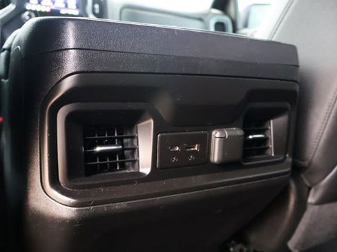 Used 2021 Chevrolet Silverado 1500 LT Trail Boss w/ Convenience Package II AWD/4WD image 9