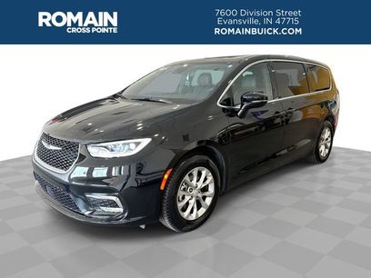 Used 2026 Chrysler Pacifica Limited