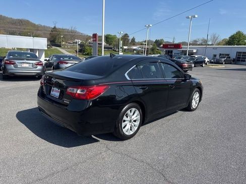Used 2017 Subaru Legacy 2.5i Premium image 8