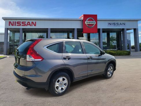 Used 2013 Honda CR-V LX image 2