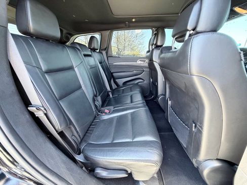 Used 2021 Jeep Grand Cherokee Limited w/ Luxury Group II image 27