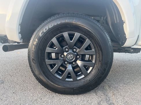 Used 2023 Toyota Tacoma SR5 image 16