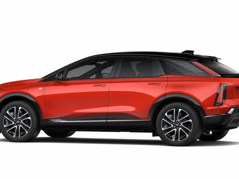 New 2026 Cadillac Optiq Sport 1 w/ LPO, Floor Liner Package AWD/4WD image 10
