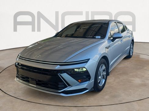 Used 2025 Hyundai Sonata SE FWD image 4