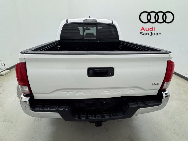 Used 2017 Toyota Tacoma SR5 w/ Tow Package RWD image 37