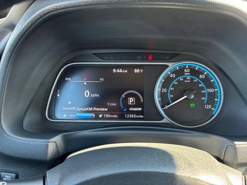 Certified 2025 Nissan Leaf SV Plus FWD image 39