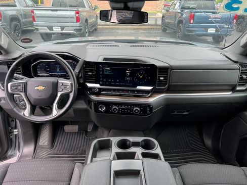 Certified 2023 Chevrolet Silverado 1500 LT AWD/4WD image 12