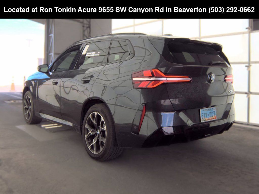 Used 2025 BMW X3 xDrive30i AWD/4WD image 5