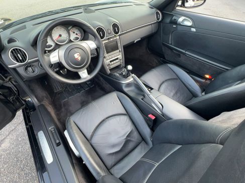 Used 2005 Porsche Boxster S image 25