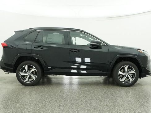 New 2025 Toyota RAV4 SE image 60