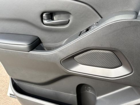 New 2026 Nissan Frontier S image 13