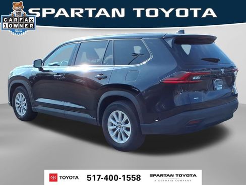 Used 2025 Toyota Grand Highlander AWD image 10