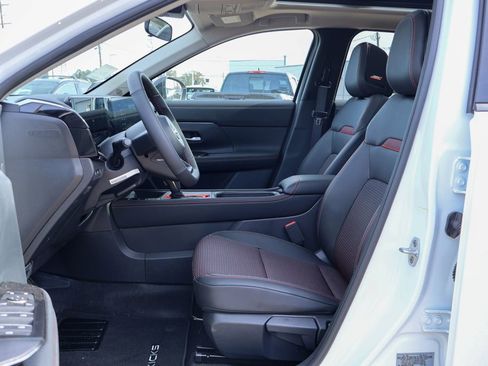 New 2026 Nissan Kicks SR w/ SR Premium Package image 7