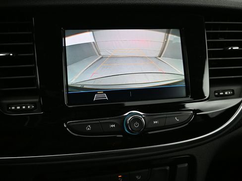 Used 2022 Buick Encore Preferred w/ Safety Package AWD/4WD image 8