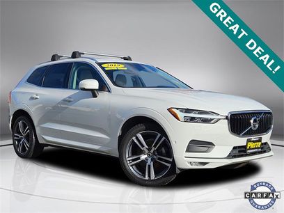 Used 2019 Volvo XC60 T5 Momentum w/ Multimedia Package