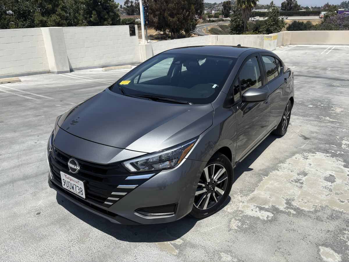 Used 2025 Nissan Versa SV FWD image 7