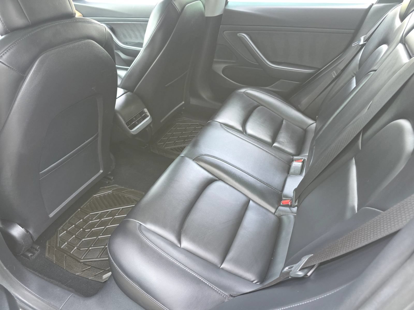 Used 2021 Tesla Model 3 Standard Range Plus RWD image 33
