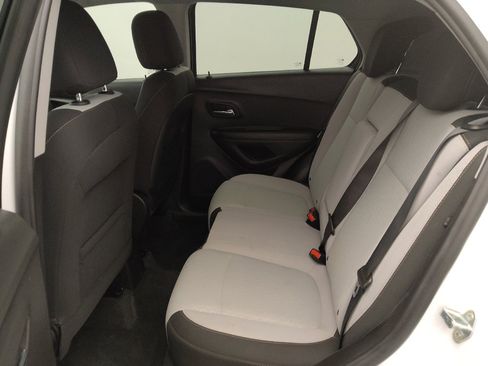 Used 2020 Chevrolet Trax LS w/ Tint and Cruise Package FWD image 18