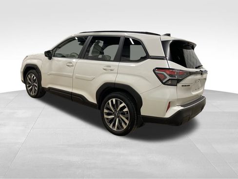 Used 2025 Subaru Forester Touring image 2