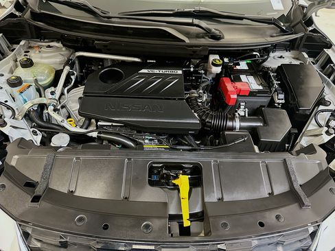 Used 2023 Nissan Rogue SL w/ SL Premium Package image 36