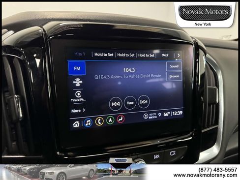 Used 2023 Chevrolet Traverse Premier image 14