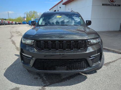 Certified 2024 Jeep Grand Cherokee Limited w/ Black Appearance Package AWD/4WD image 3