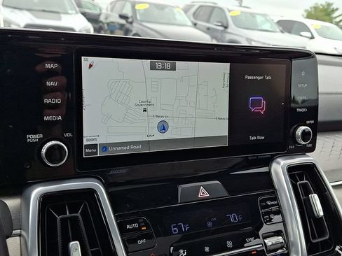 Used 2022 Kia Sorento SX Prestige w/ Panoramic Sunroof Package AWD/4WD image 17