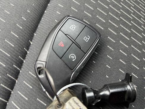 Used 2025 Chevrolet Equinox LT AWD/4WD image 24