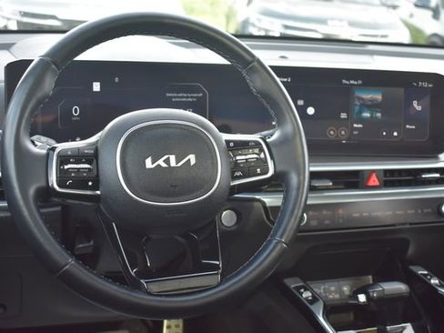 Certified 2024 Kia Sorento SX Prestige AWD/4WD image 23