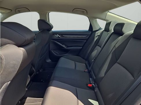 Used 2022 Honda Accord LX image 12