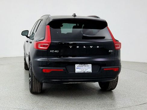 New 2026 Volvo XC40 B5 Plus w/ Climate Package image 6