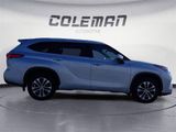 Used 2020 Toyota Highlander XLE image 6