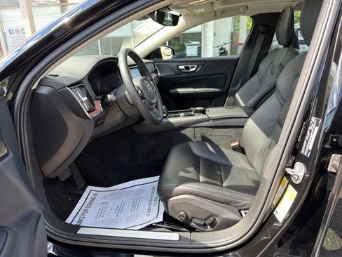 Used 2023 Volvo S60 T8 Plus AWD/4WD image 17