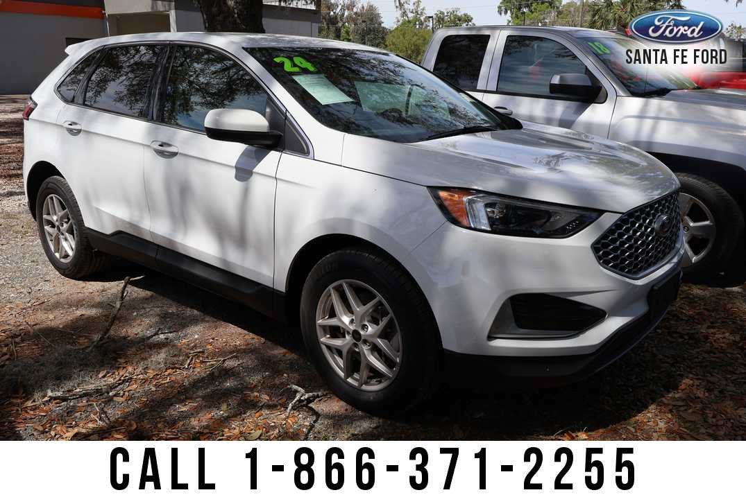 Used 2024 Ford Edge SEL AWD/4WD image 5