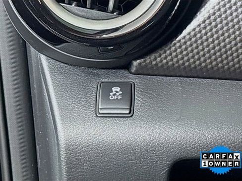 Used 2019 Nissan Kicks SV w/ Exterior Package image 10