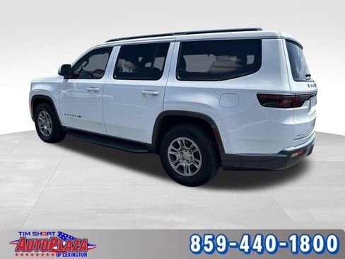 Used 2022 Jeep Wagoneer Series I AWD/4WD image 7