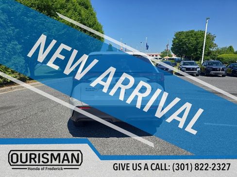 Used 2024 Subaru Solterra AWD/4WD image 7