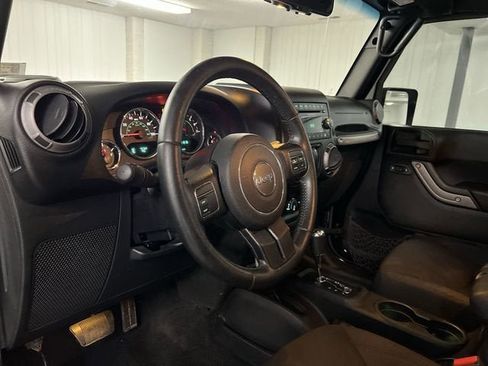 Used 2015 Jeep Wrangler Sport w/ Quick Order Package 24S AWD/4WD image 10