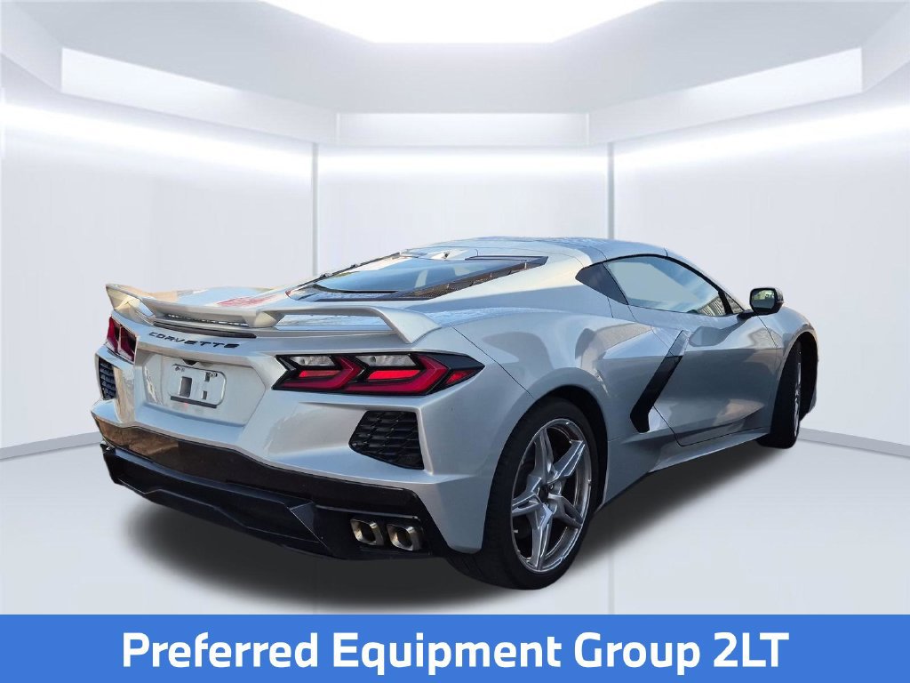 Used 2022 Chevrolet Corvette Stingray Preferred Cpe w/ Z51 Performance Package RWD image 5