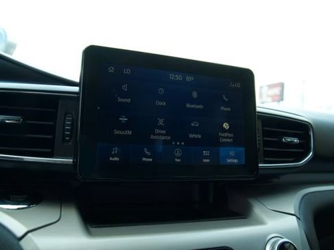 Certified 2022 Ford Explorer XLT w/ Equipment Group 202A AWD/4WD image 21
