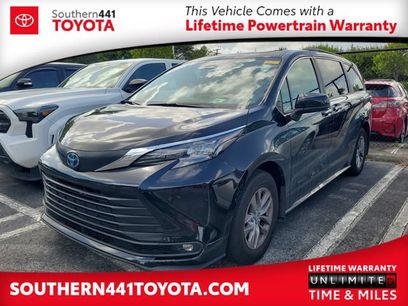 Used 2025 Toyota Sienna XLE w/ XLE Plus Package