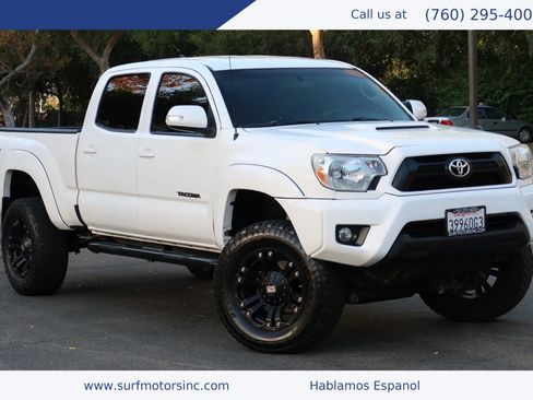 Used 2014 Toyota Tacoma Pickup 4D 6 ft image 1