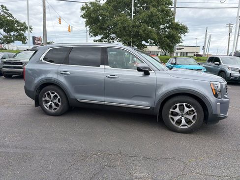 Used 2020 Kia Telluride EX AWD/4WD image 29