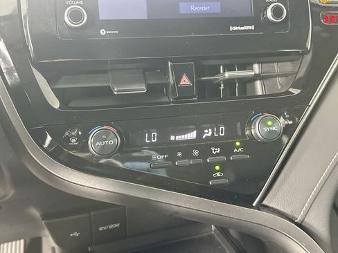 Used 2024 Toyota Camry SE FWD image 21