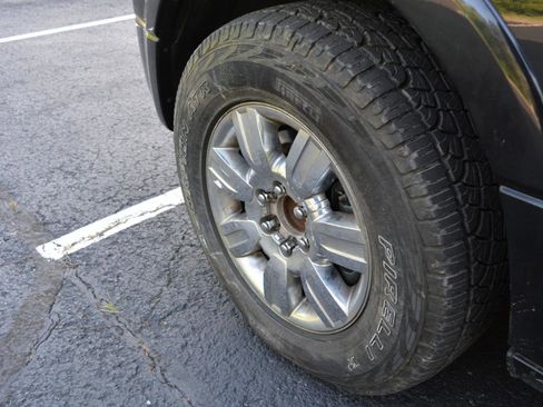 Used 2015 Ford Expedition Limited w/ Equipment Group 301A image 8