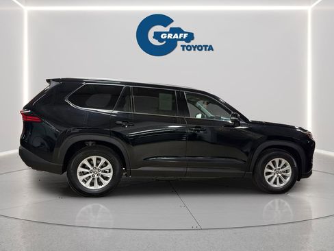 Used 2025 Toyota Grand Highlander AWD image 6