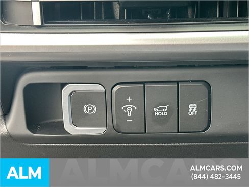 Used 2025 Hyundai Santa Fe SEL FWD image 37