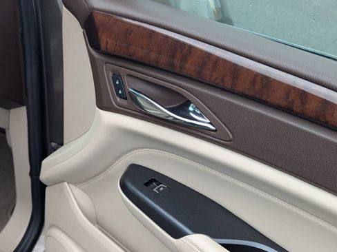 Used 2014 Cadillac SRX Premium AWD/4WD image 38