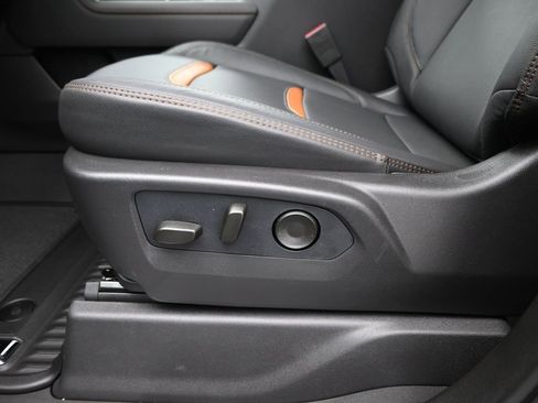 New 2026 GMC Sierra 3500 AT4 w/ AT4 Premium Plus Package image 9