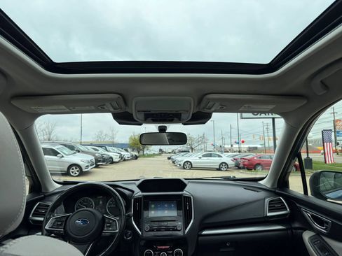 Used 2022 Subaru Forester Premium AWD/4WD image 26
